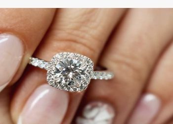 How to Clean My Engagement Ring
